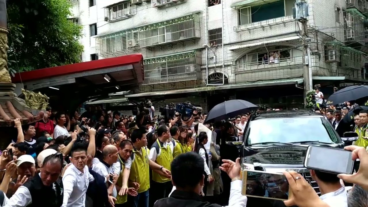 猪哥亮出殡