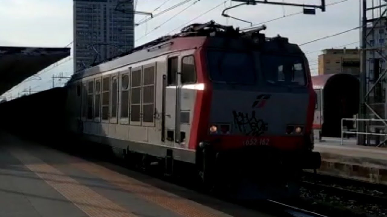 E652 MIR in arrivo con un bellissimo merci a Rimini!