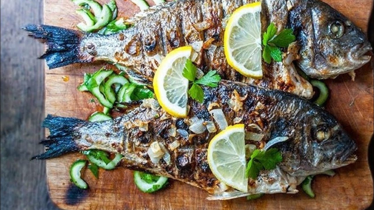 РЫБА ДОРАДО РОЯЛЬ на МАНГАЛЕ с ОВОЩАМИ на МОРЕ