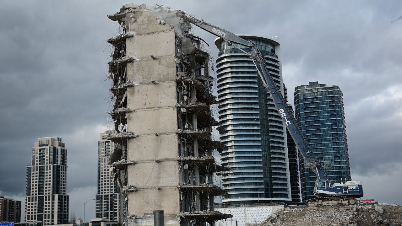 Volvo EC750 High Reach Demolition