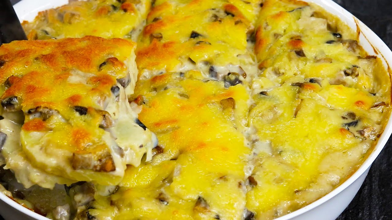 Вкуснейшая Запеканка с Картофелем и Грибами под Сыром! Порадуйте родных этим вкусным блюдом!