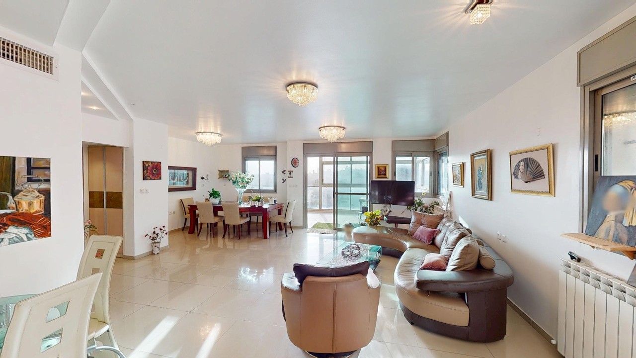 Exclusively For Sale in Holyland Project - Fully Renovated / Furnished 5.5 Room Ground Floor Apt.!