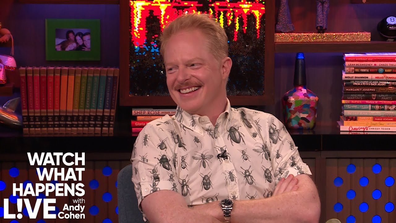 Jesse Tyler Ferguson Spills the &lsquo;Modern Family&rsquo; Tea | WWHL