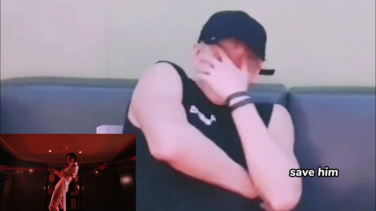 Chan reacting to Stray Kids 