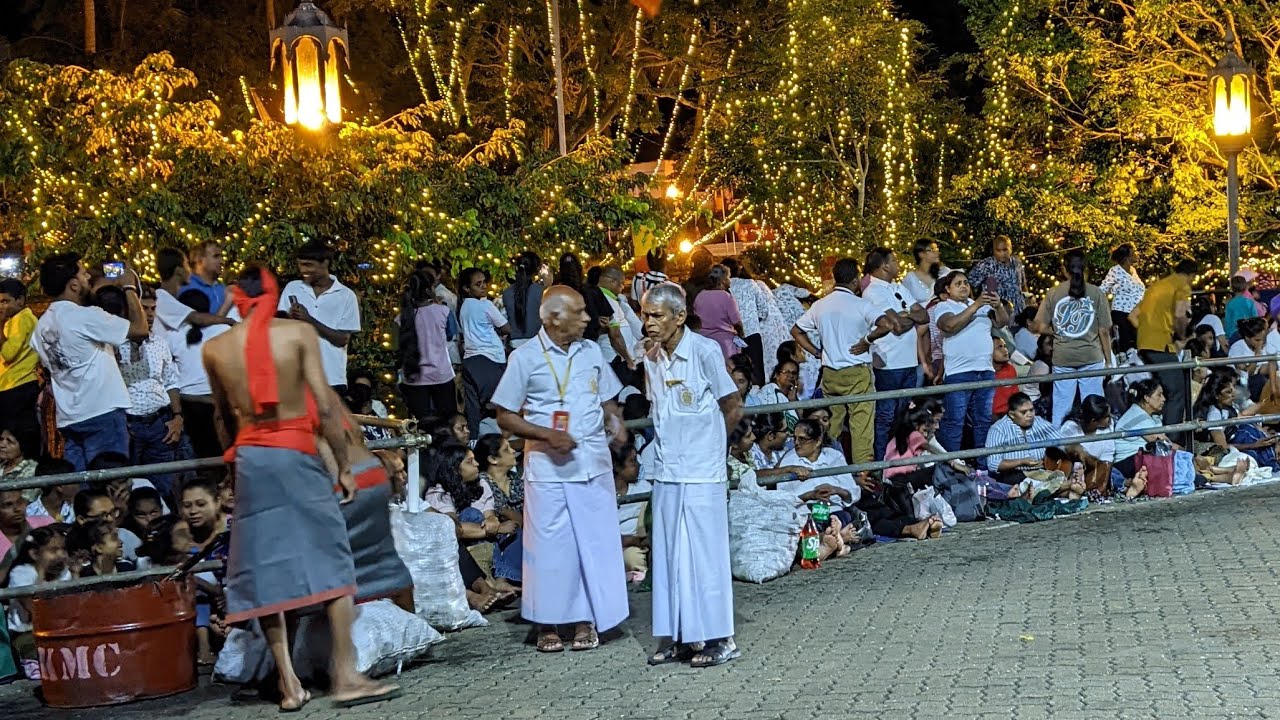 Livestreams of the Randoli Perahara Kandy