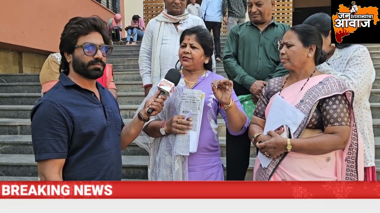 मांस विक्रीतील अनियमिततेमुळे मोकाट कुत्र्यांचा वाढला धोका ;कारवाईस महापालिकेला महिला मंडळाचे निवेदन.