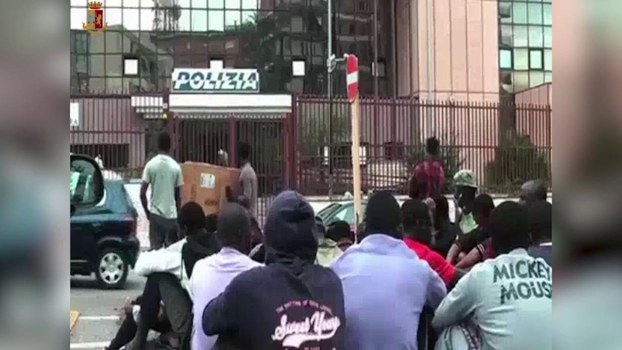 Benevento, lucravano sui centri di accoglienza: cinque arresti