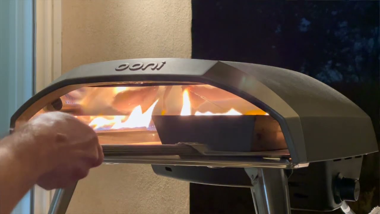 Detroit Style Pizza Cooked In The Ooni Koda 16 (Almost caught on fire) | Real Time