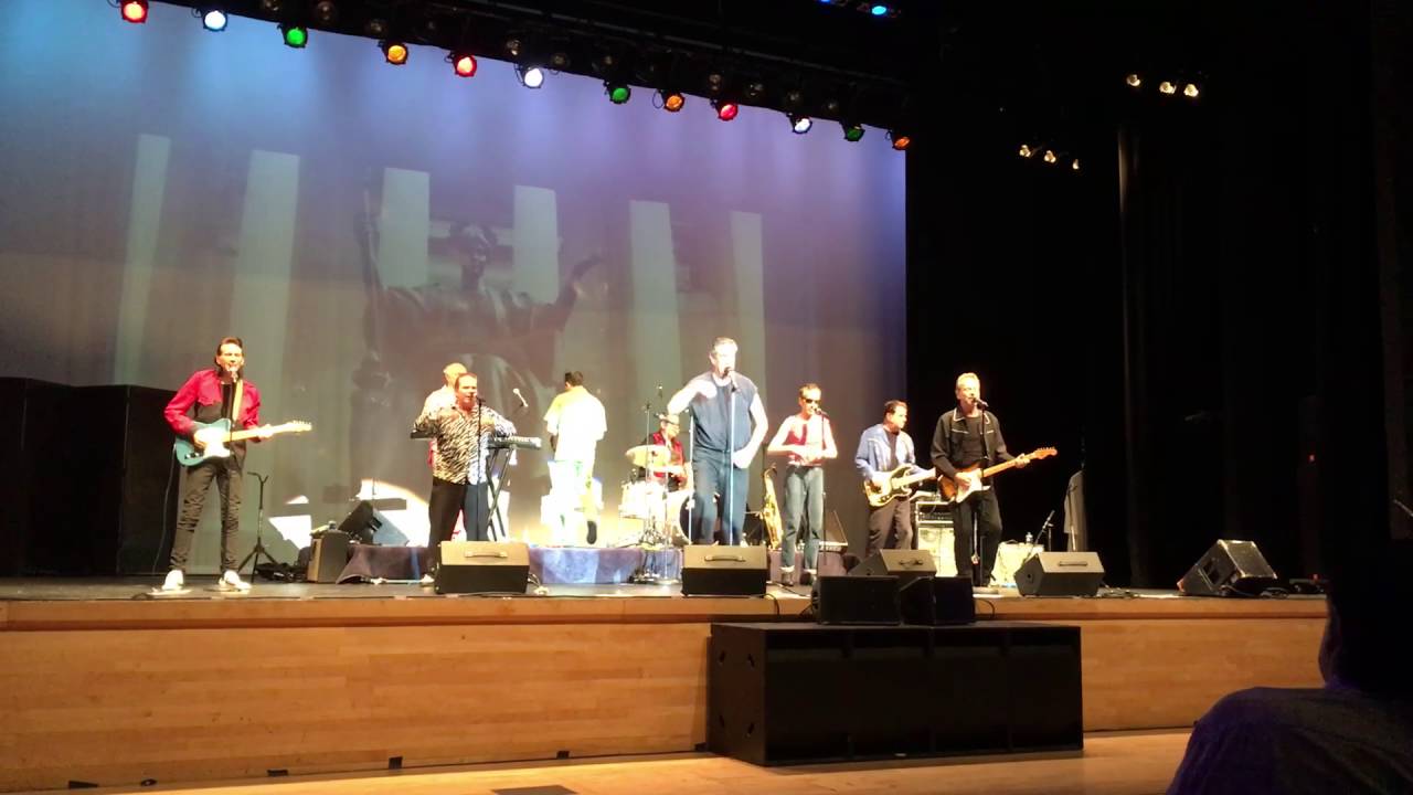 Blue Moon - Sha Na Na featuring Henry Gross and Jon 