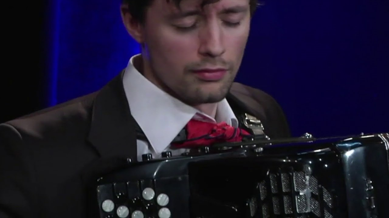 Oblivion - Astor Piazzolla (Cello & Accordion duo)