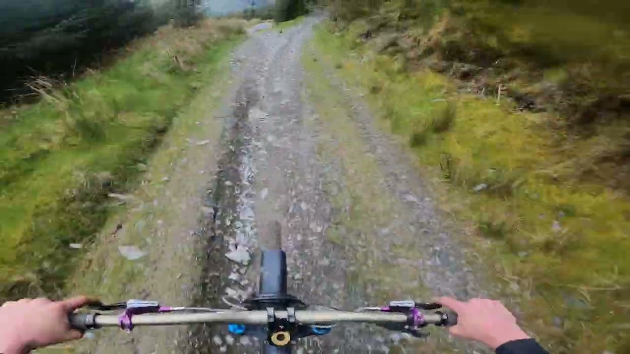 Pearce Cycles DH R1 2024 track preview Rhyd Y Felin