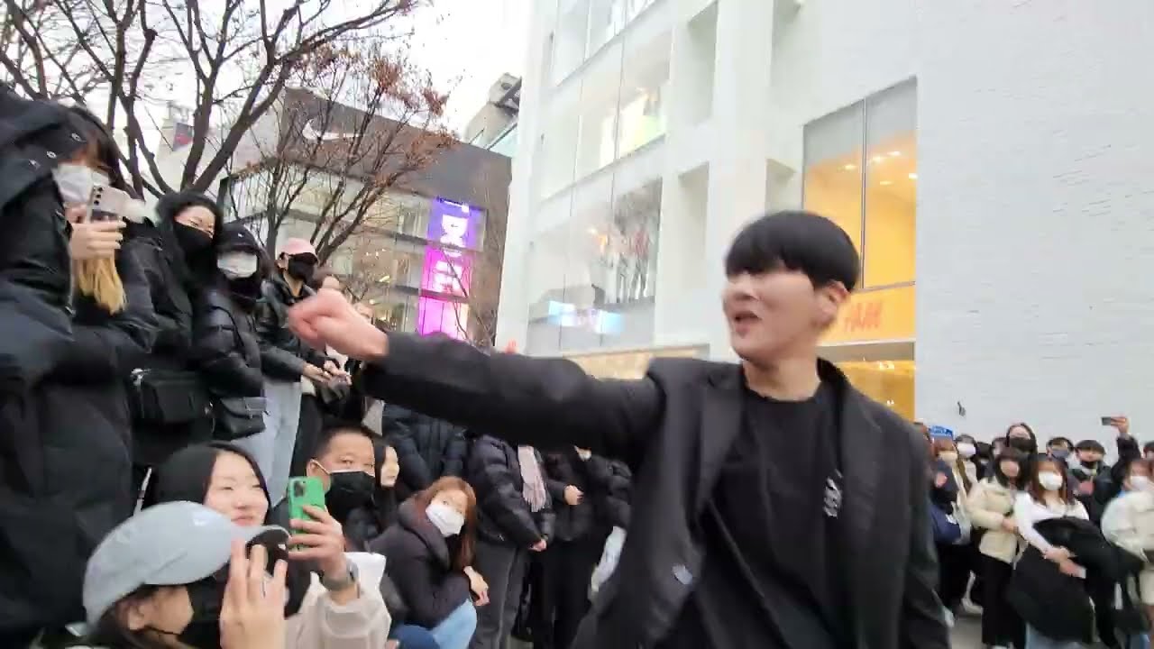 20230129 Sun. HyoJin#김효진 Hongdae Busking 홍대 버스킹 SnowHorse#눈말 164142