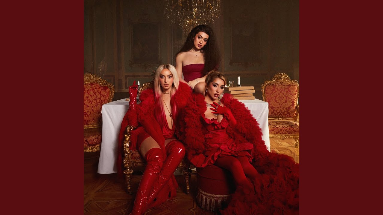 LA REINA (Remix)