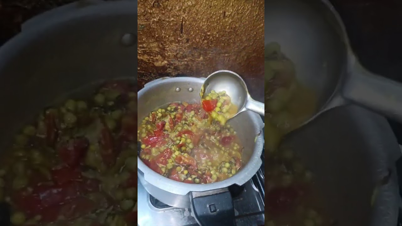 #Batani tamatar curry#food#kichen#cooking 