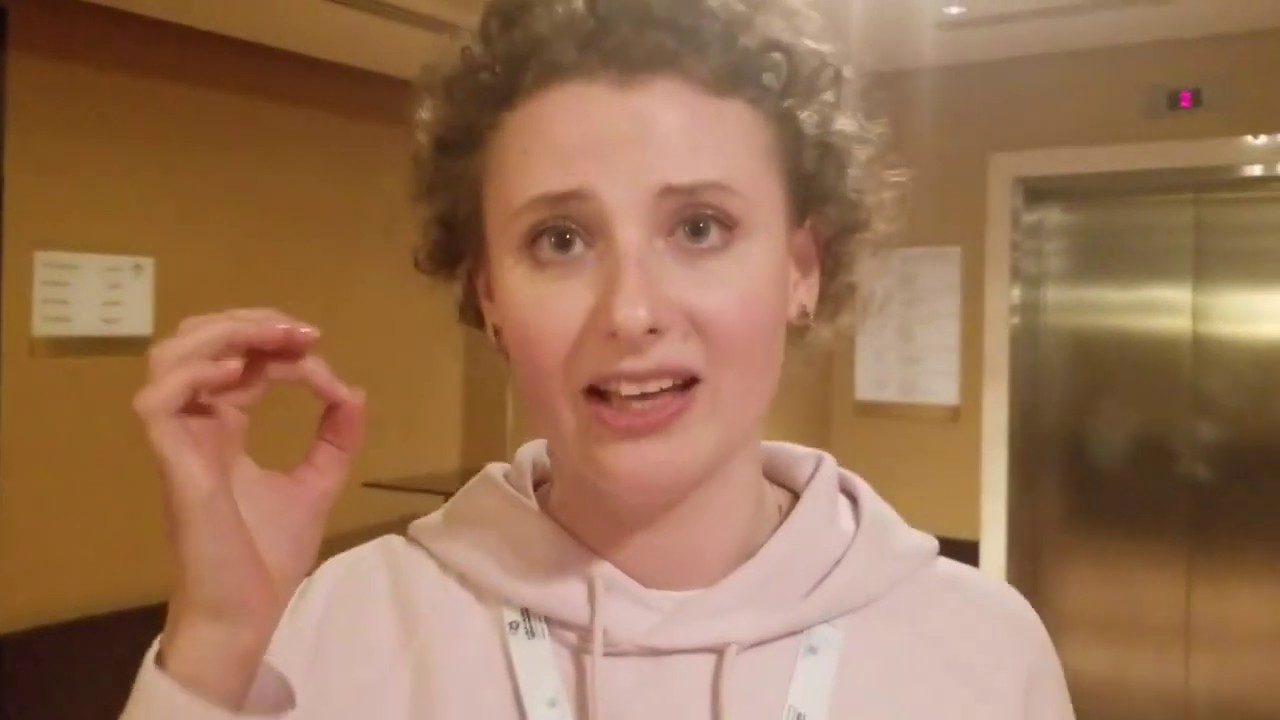 A Russian student speaking Arabic طالبة روسية تتحدث العربية