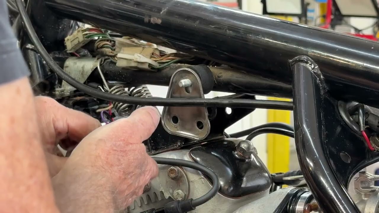 2026-01-21d - 75 Norton - Head Steady Rubbers