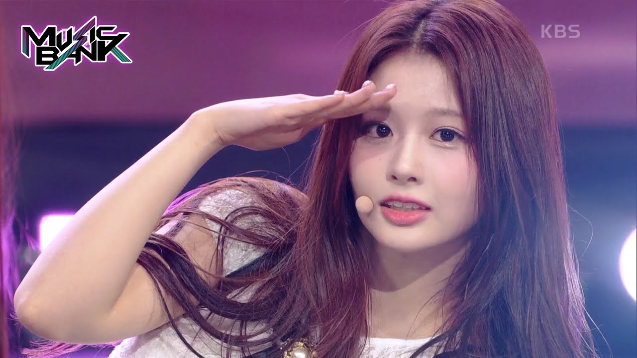 Roller Coaster - NMIXX [Music Bank] | KBS WORLD TV 230721