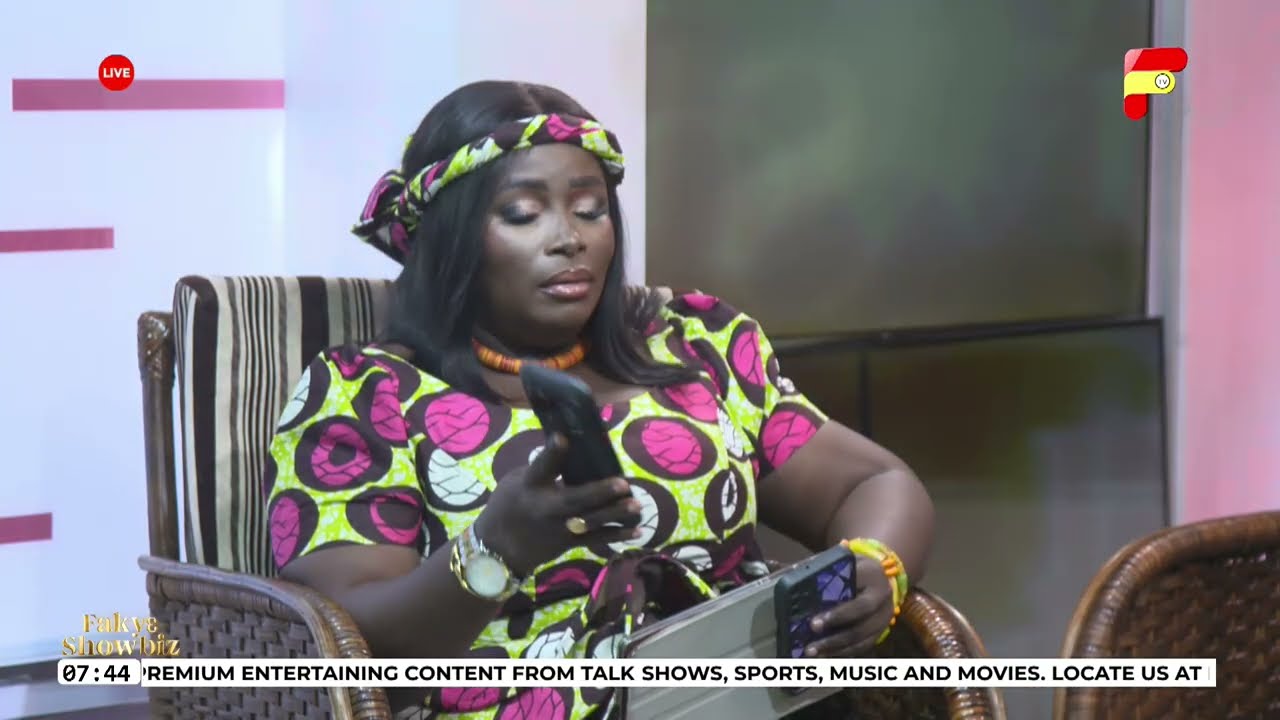 Ама Одома Одум обратилась к Шатте Уэйлу с просьбой отдать ей несколько своих телефонов.