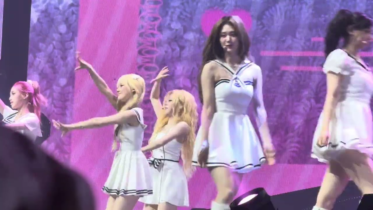 트리플에스 triples 어셈블25 a live 25 seoul 20250713  girls capitalism 무대