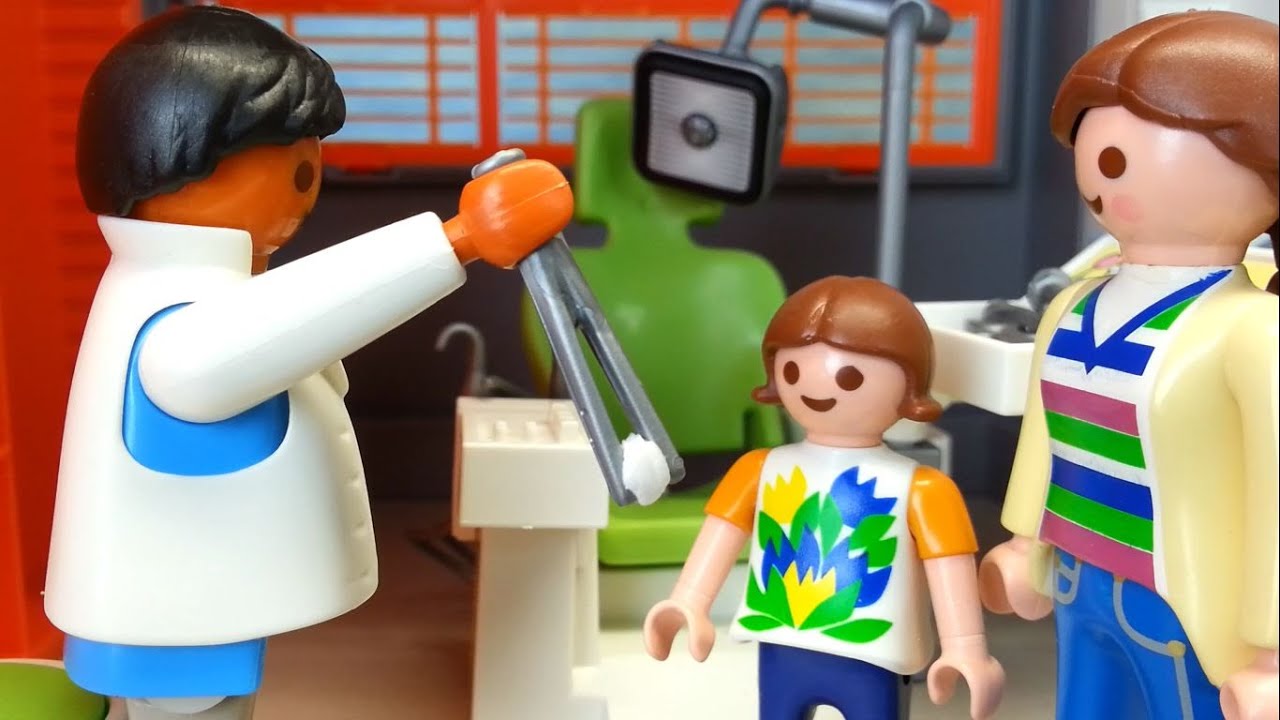 Zum Zahnarzt in der Kinderklinik Playmobil Film seratus1 Zahnschmerzen