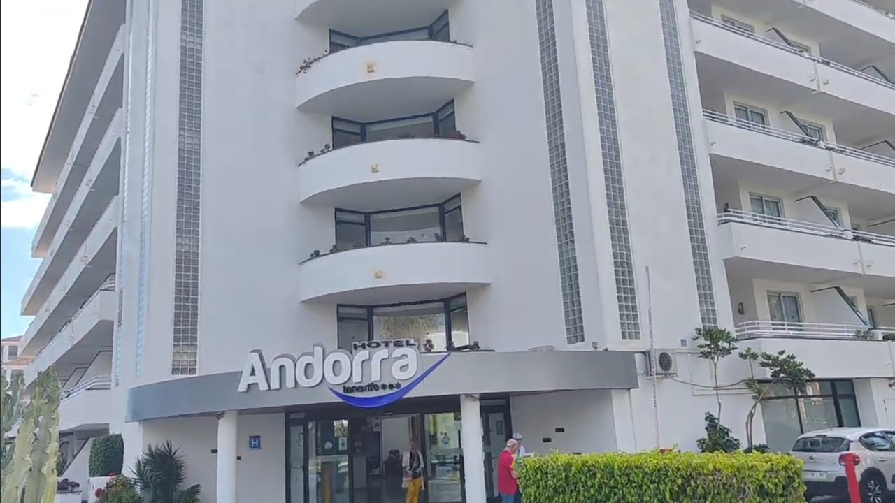 Пешая прогулка от отеля Tenerife - Las Americas Andorra до отеля Columbus