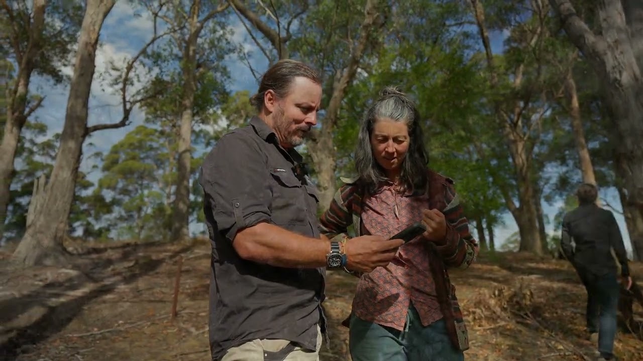 Tasmanian Land Conservancy &ndash; Land for Wildlife members John and Millie