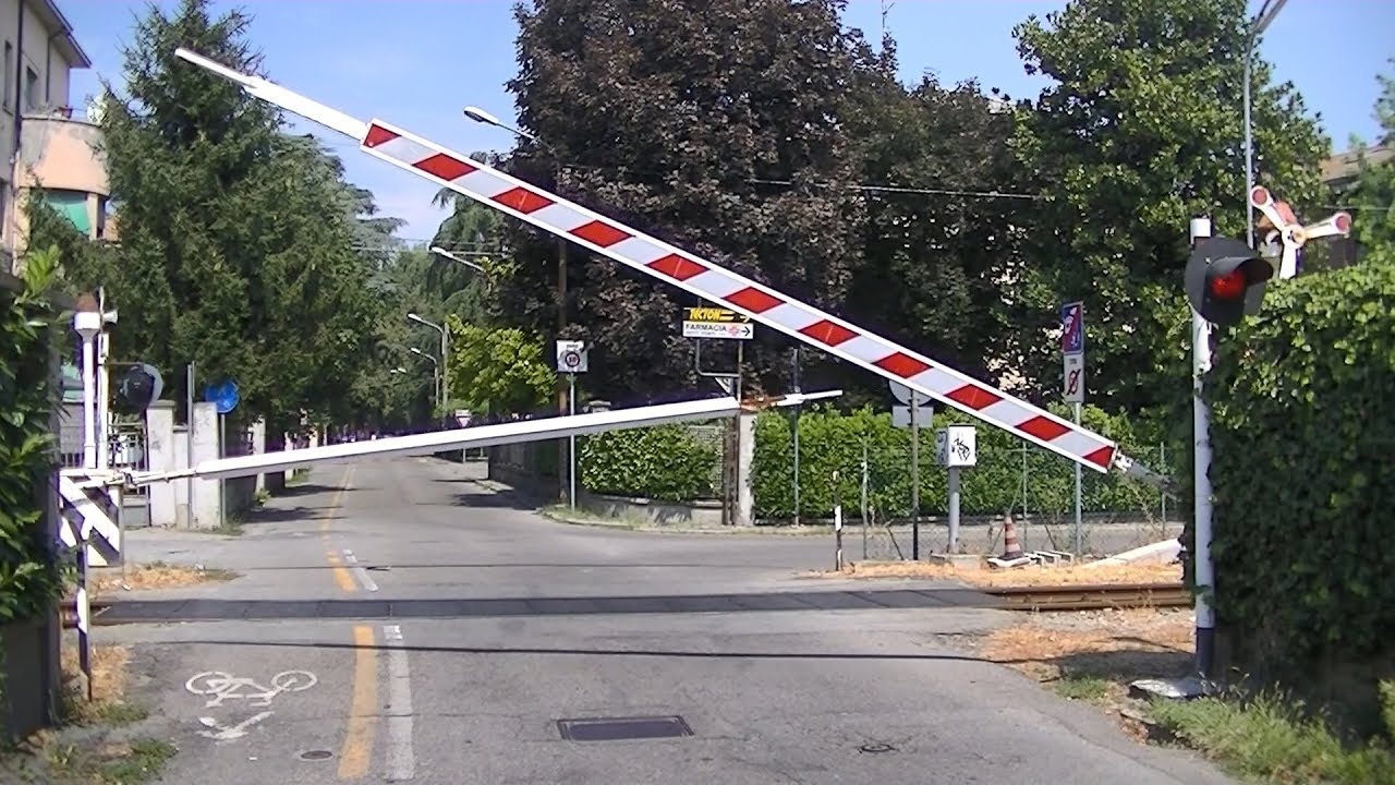 Spoorwegovergang Reggio Emilia (I) // Railroad crossing // Passaggio a livello