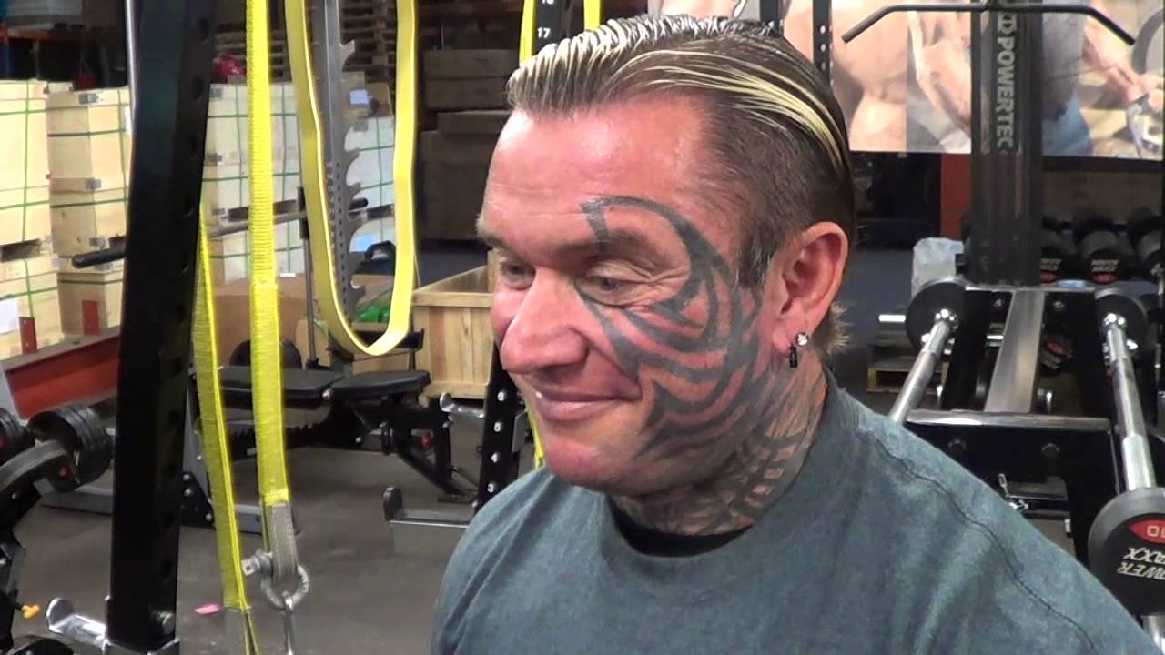 Lee Priest and Big Bodybuilding Gorilla Guts!