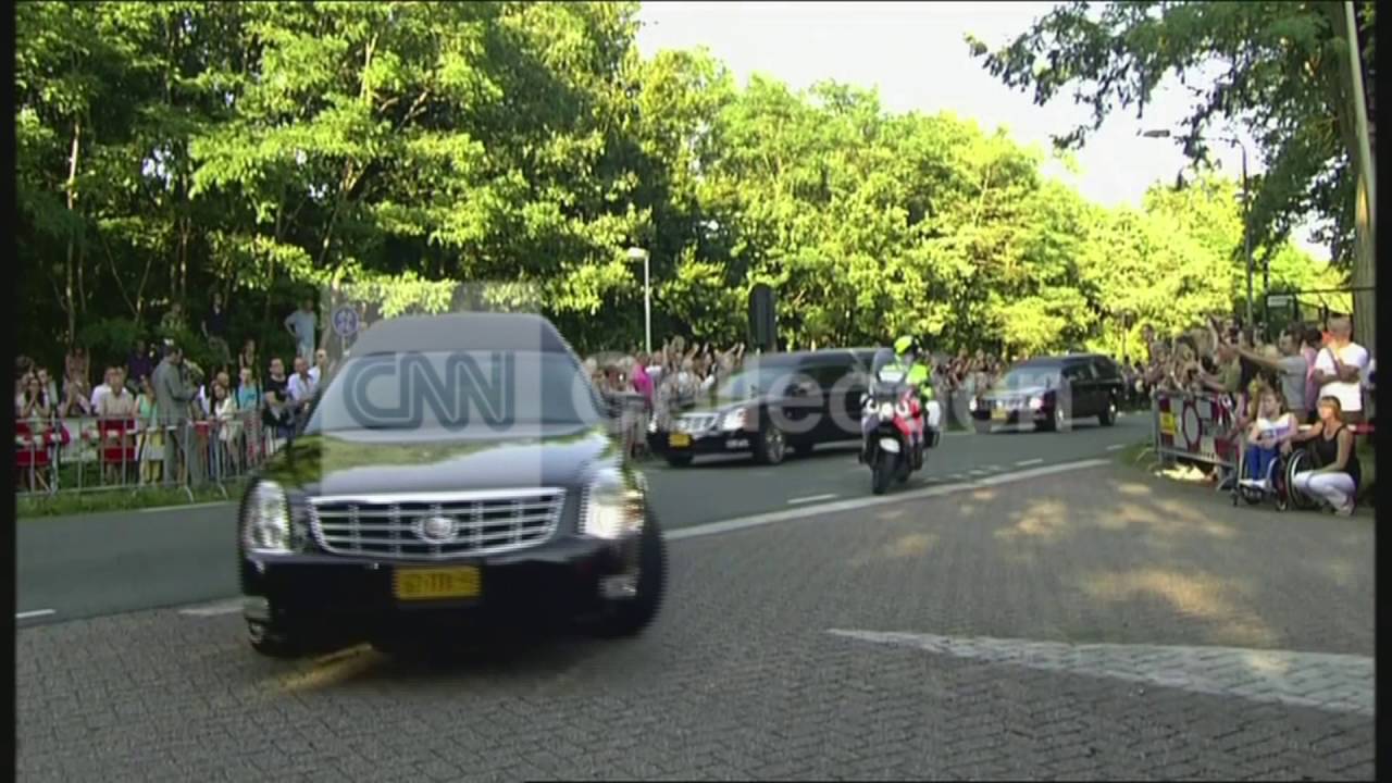 MH17:HEARSES ARRIVE IN HILVERSUM