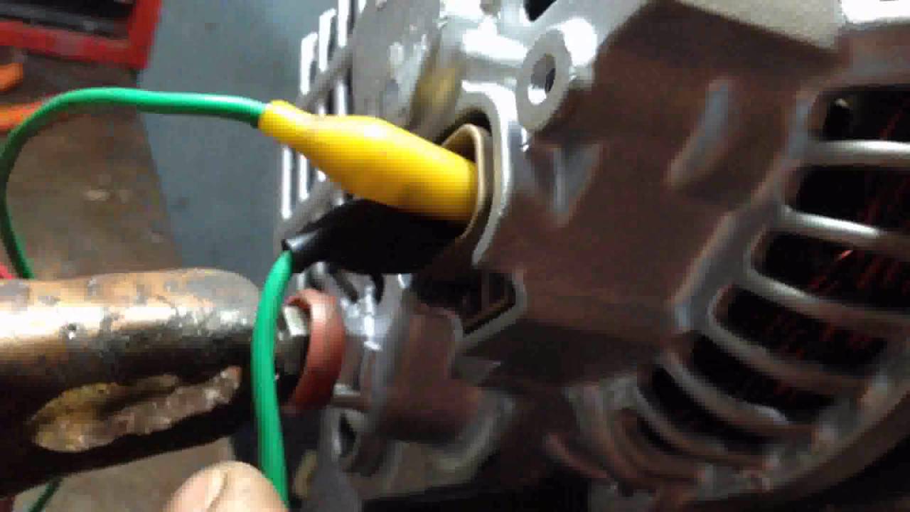 ALTERNADOR STRATUS NEON ADAPTACION REGULADOR DE VOLTAJE.