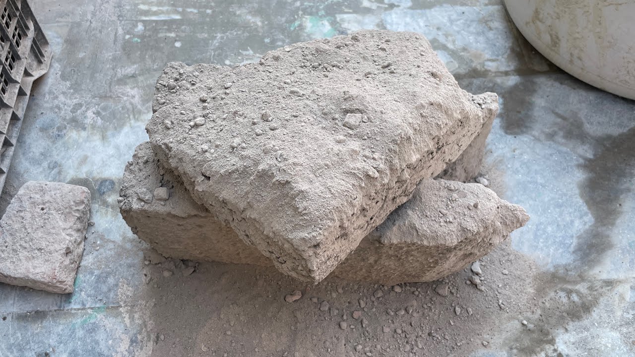New Ashes Concrete dry floor crumbling