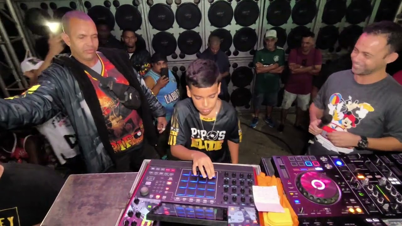 DJ Vitor GTR realiza o sonho de tocar na equipe Pipos.