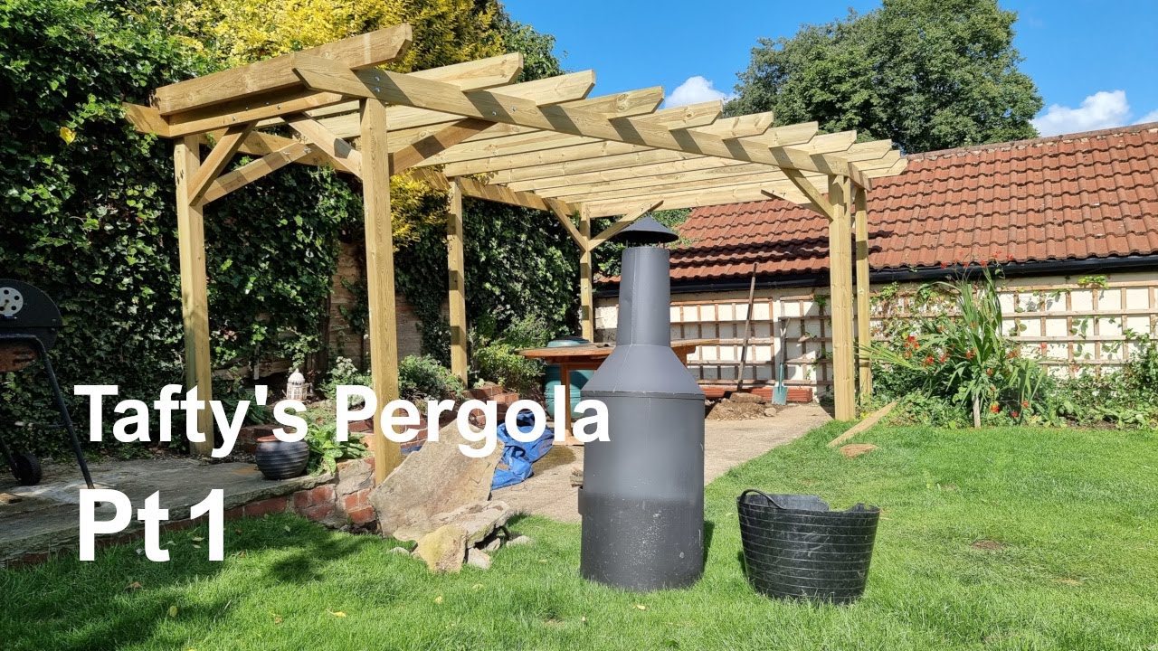 Tafty's Pergola build Pt1 - Odd shaped, 7 legged, tanalised pine, Dewalt DWS780 Mitre saw