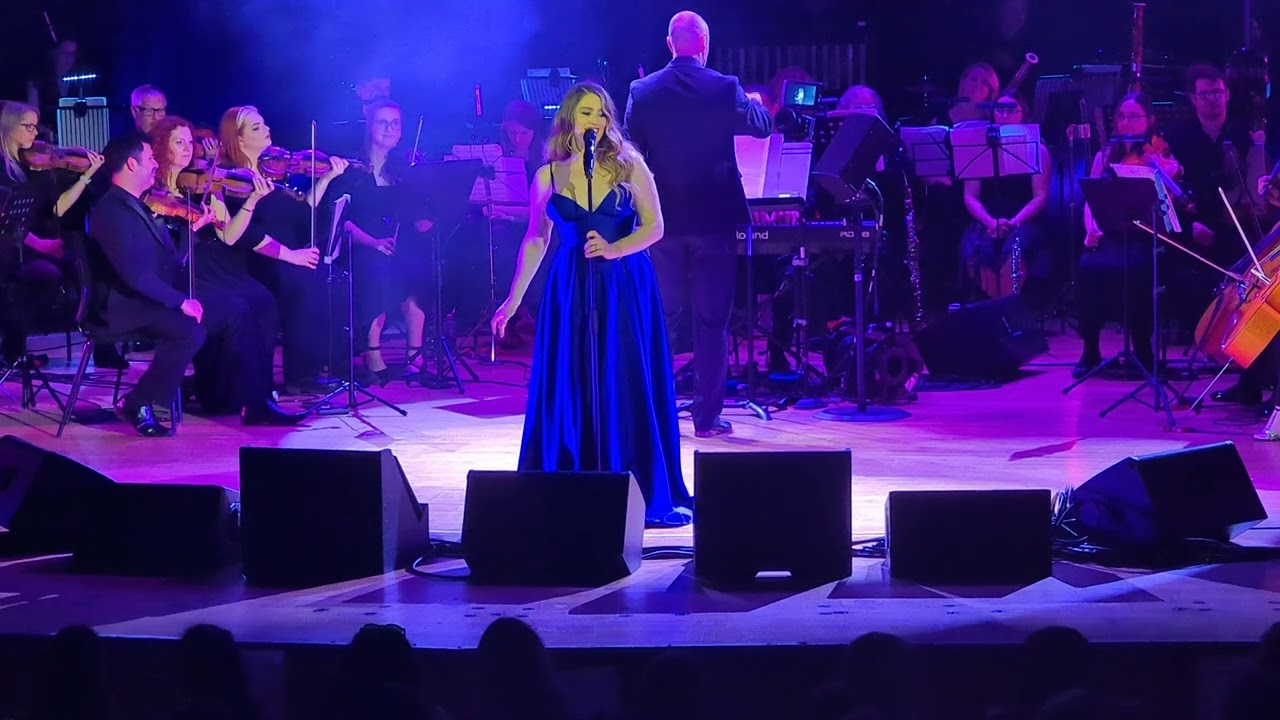 Lucie Jones & The Full Tone Orchestra - 