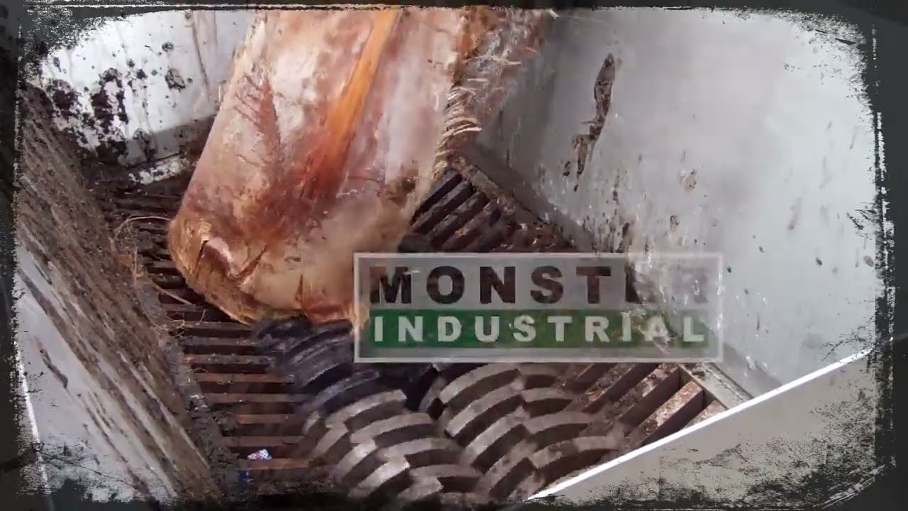 Palm Tree Destruction Grinder Test - Monster Industrial