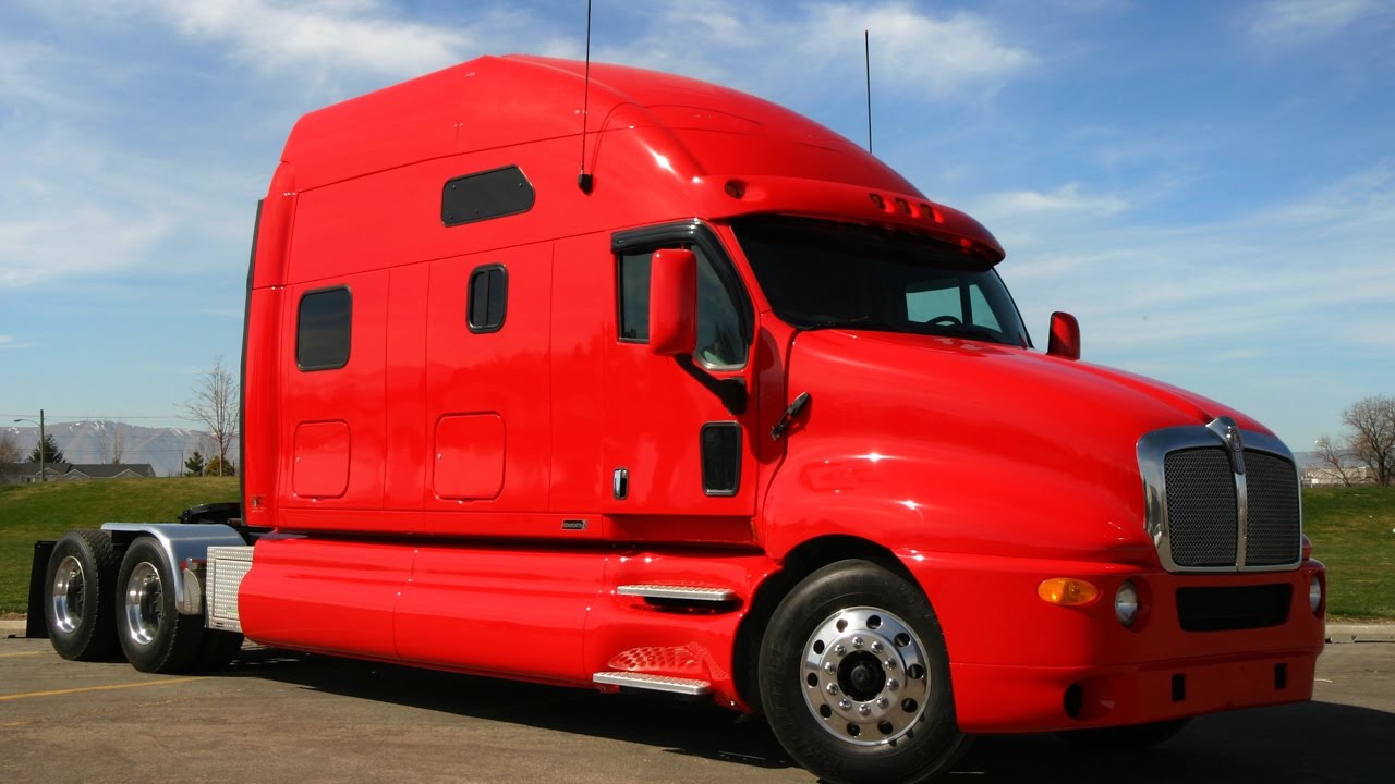 Stretched T-2000 Kenworth custom sleeper