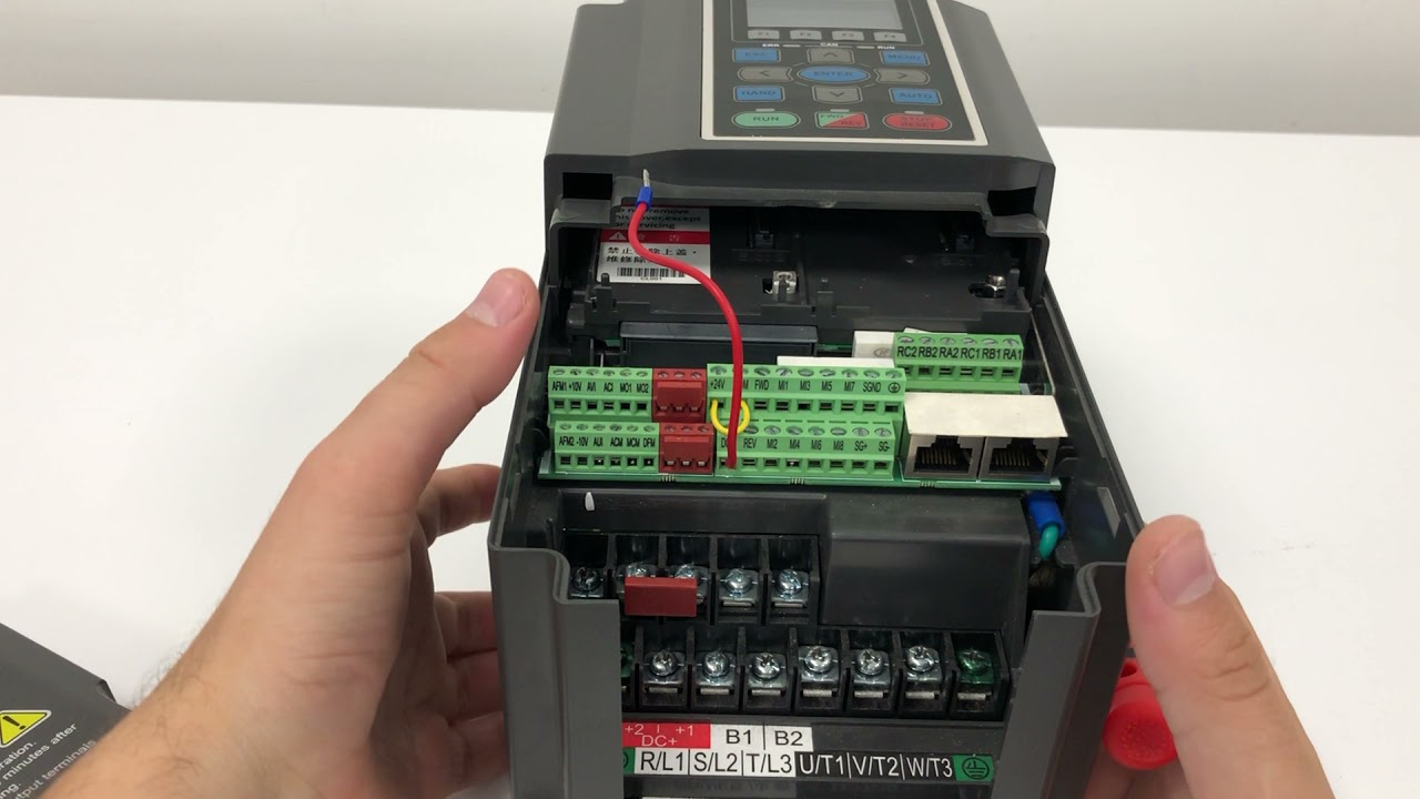 C2000 Sürücü Etiket Bilgileri ve Frenleme Direnci