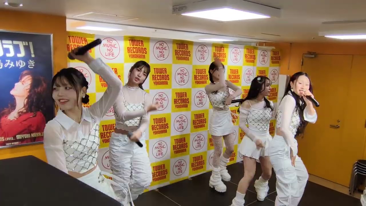 2025/12/27(土)タワーレコード横浜ビブレ店2FACE LOVE TONIGHT発売記念リリースイベント2部 【PEEPPEEP】
