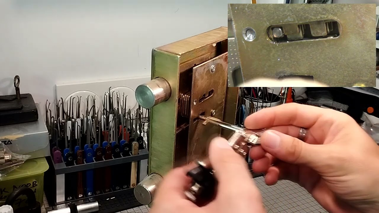 887 CERRADURA GORJAS CAJA FUERTE GANZUADA Y DESMONTADA,  sub eng