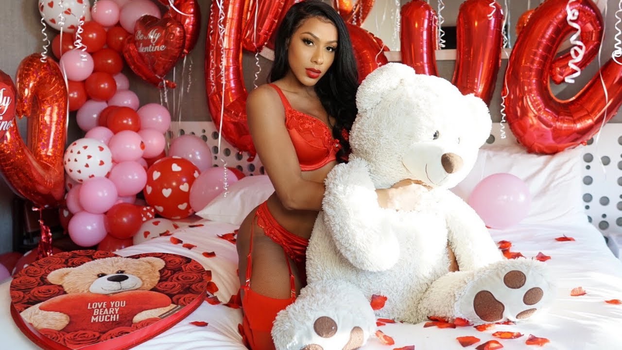 WHAT GIRLS REALLY WANT ON VALENTINES DAY...