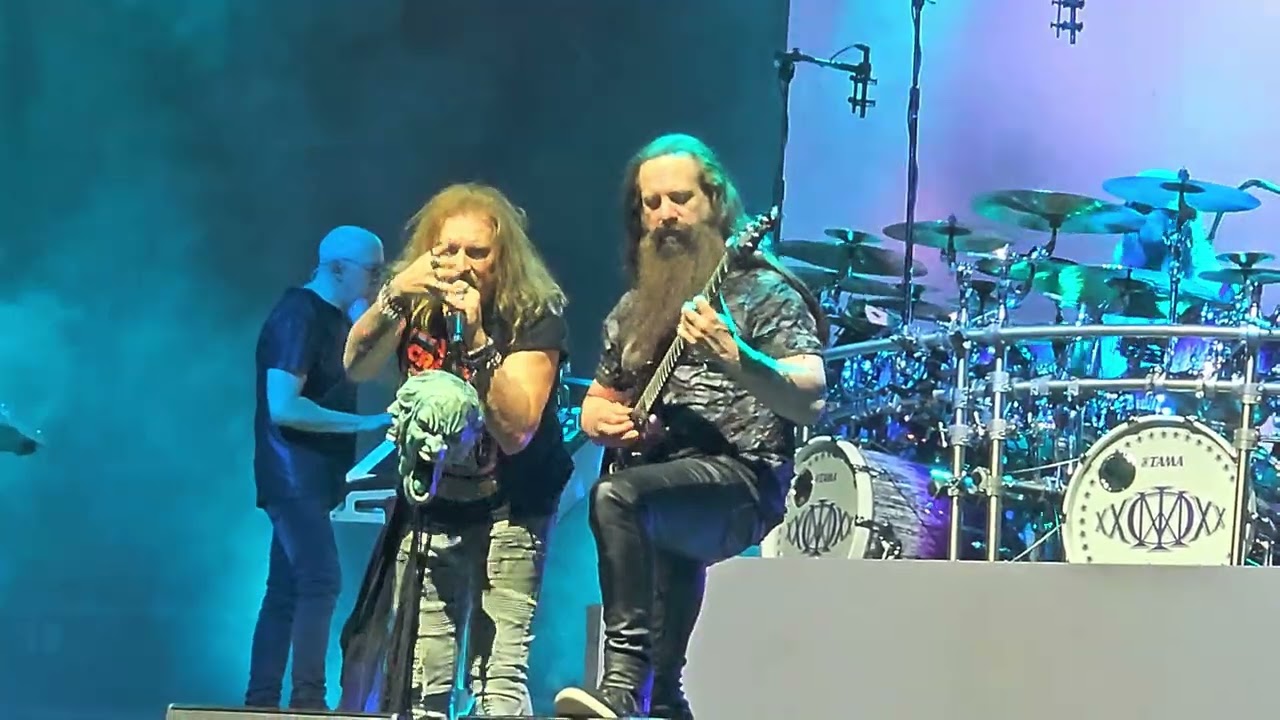 Dream Theater - Midnight Messiah (Live in Kolkata, India) @dreamtheaterofficial 