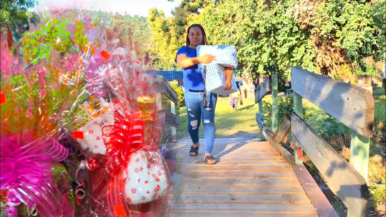 We let our children choose the gifts for Adam's birthday 🎂 🥳 🎉. We went to Hope Garden to celebrate.