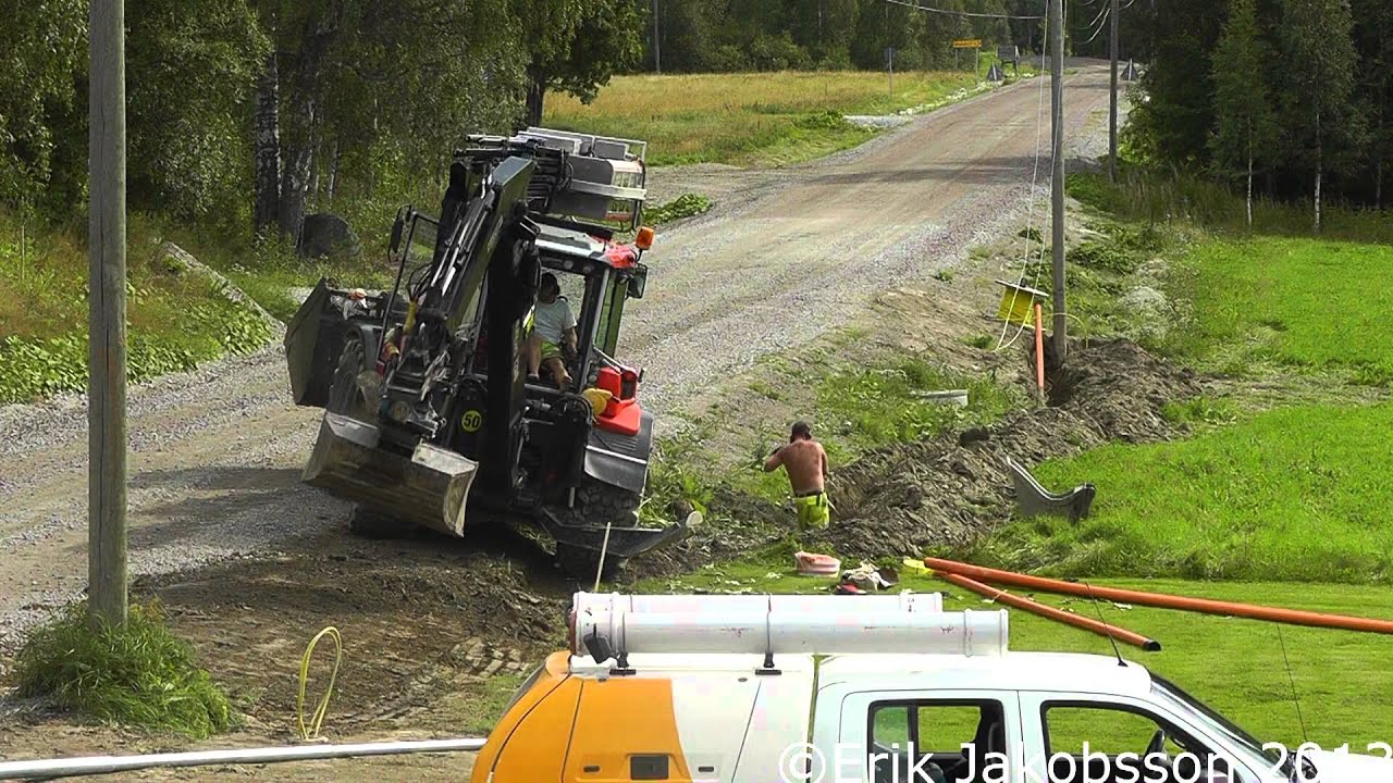 Huddig 1260 Återfyller ett kabeldike