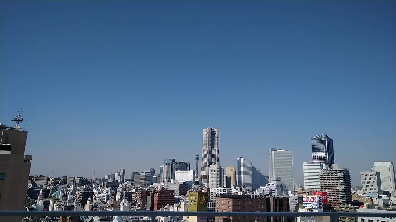 【タイムラプス】ただ暮れていく冬の日、ランドマークタワーの遠景 2025年2月下旬(7)e