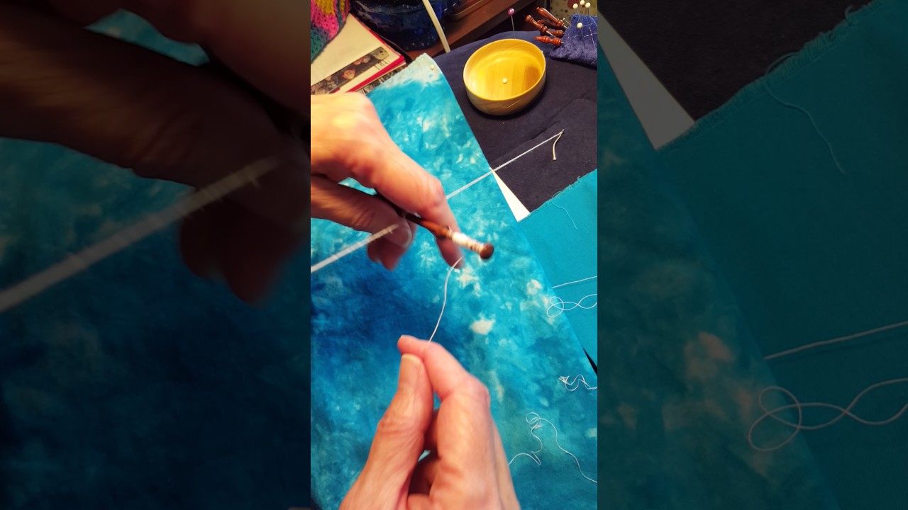How to wind lace bobbins using just a piece of string