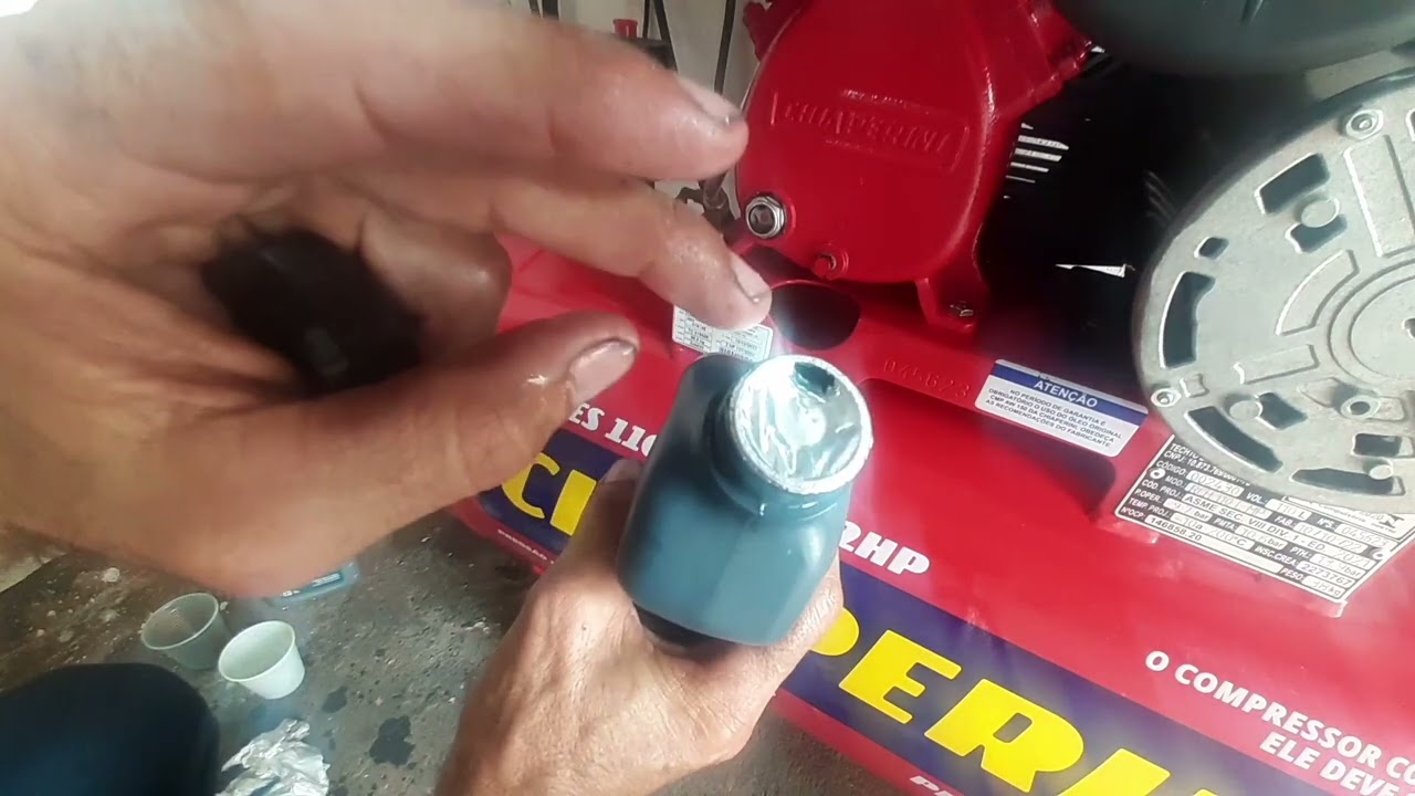 Primeira troca de óleo do compressor chiaperini