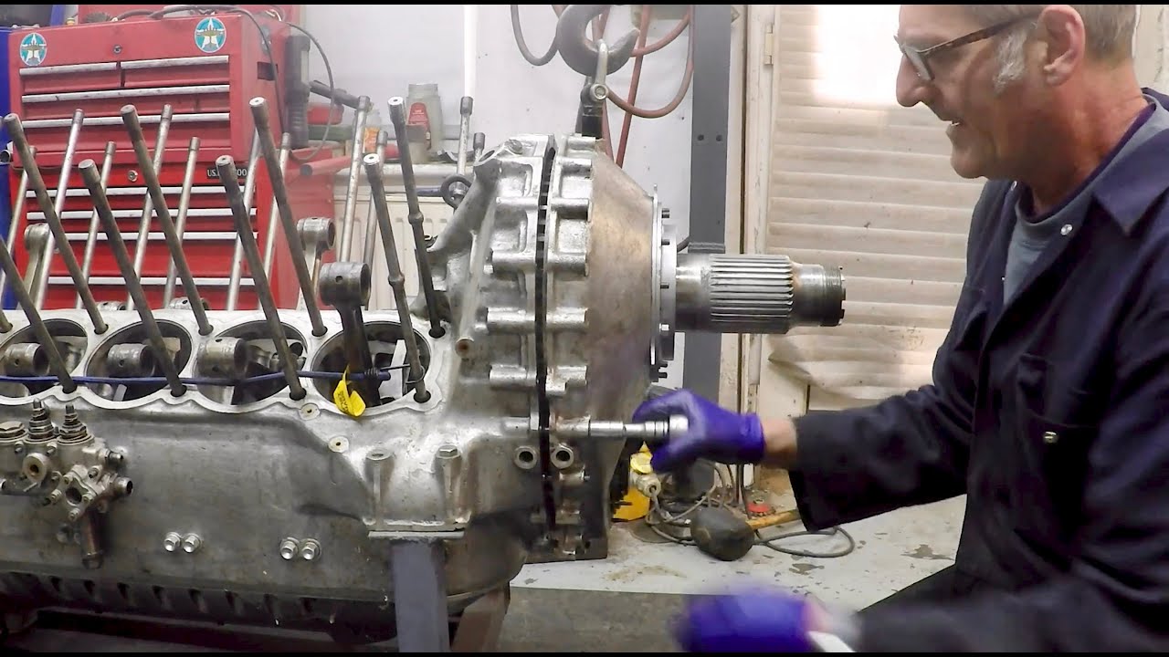 (IMPROVED SOUND) Rolls-Royce Merlin MkXX rebuild: Episode 8, Reduction gearbox rebuild