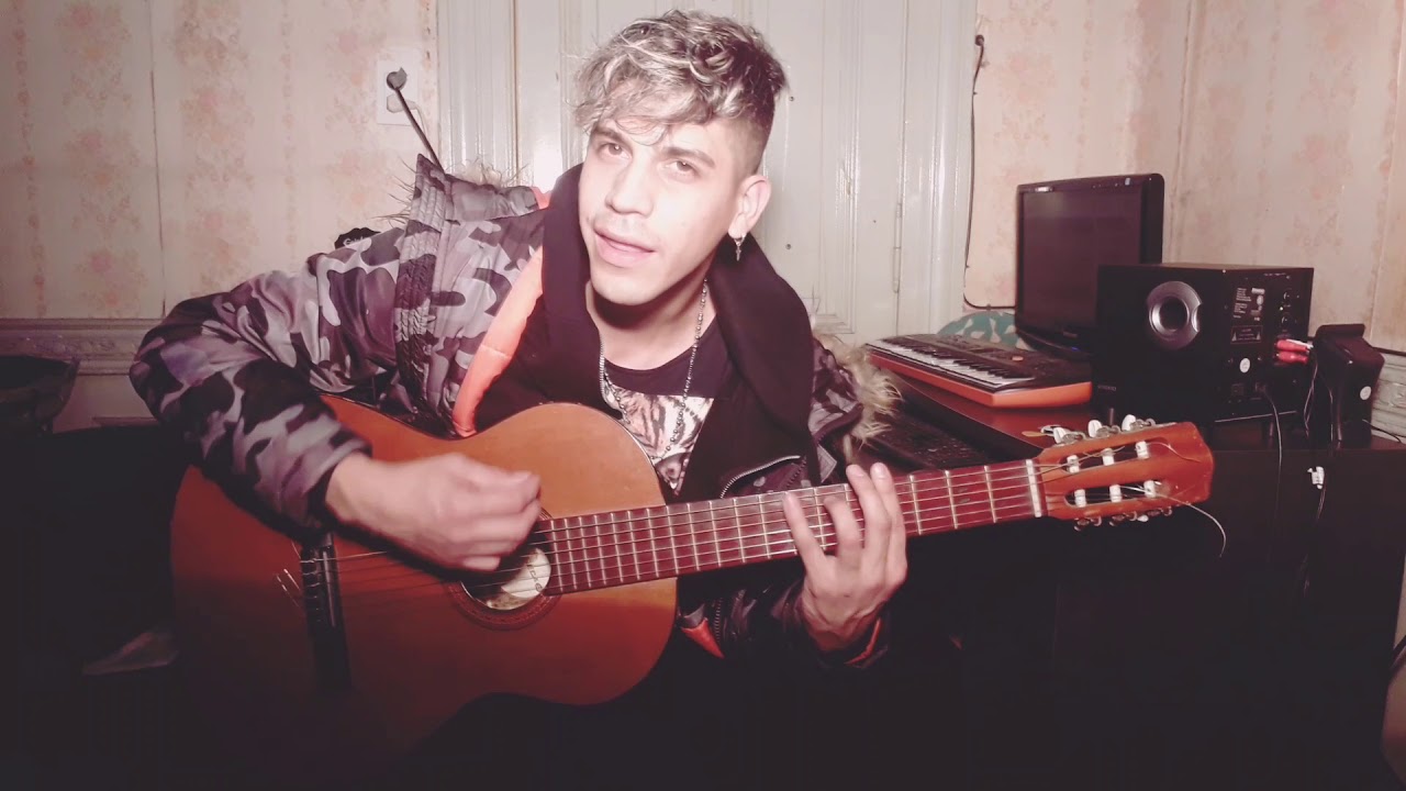 Cumbia en guitarra con graves (Guitarra y bajo a la vez) 