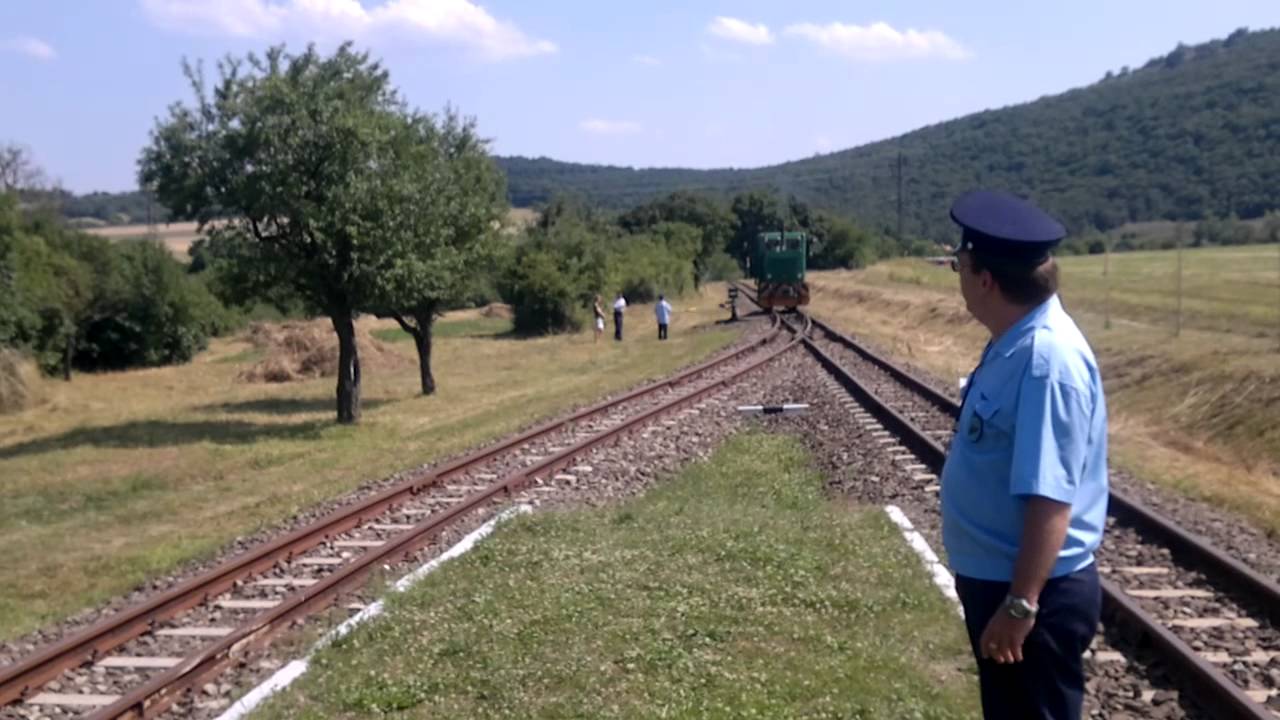 L-60 d&iacute;zelmozdony M&aacute;rianosztra &aacute;llom&aacute;son k&ouml;r&uuml;lj&aacute;r (HD)