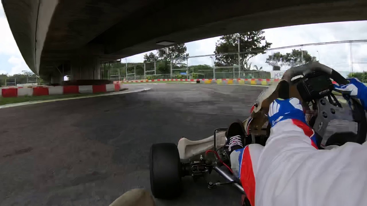 Kart crash KF1 Singapore